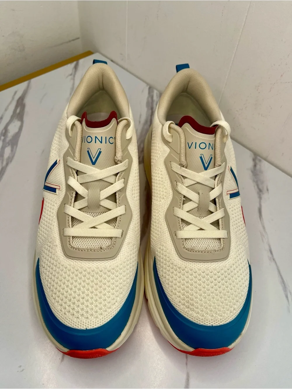 Vionic Walk Max Ivory Multi Lace Up Sneaker Shoe Women's US sizes 12M NWOB